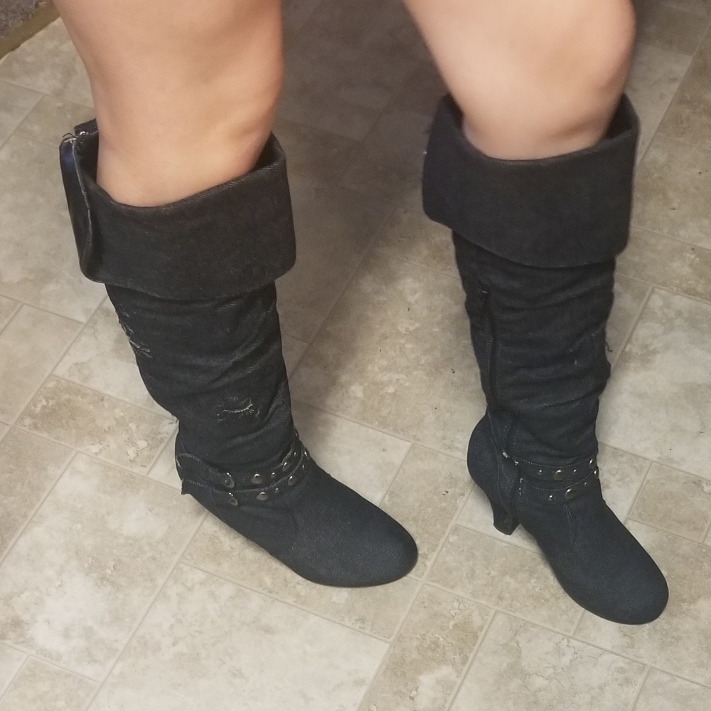 Jean heel boots